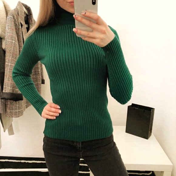 American Eagle Green Ribbed Turtleneck Sweater Cozy Winter